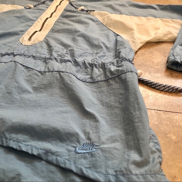 Nike Windbreaker Jacket - Picture 4 of 8